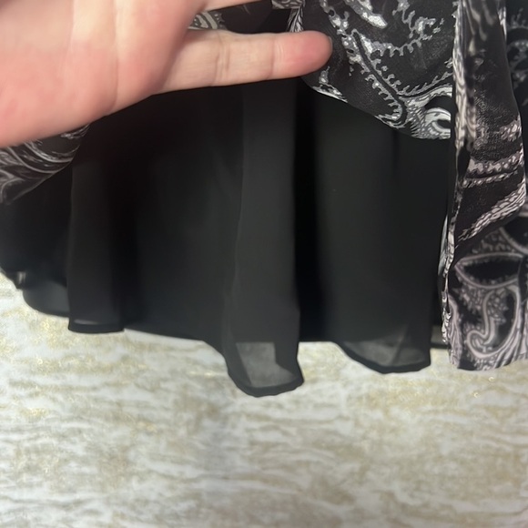 LOFT Black White Ruffle Flare Sleeve Off The Shoulder Top Blouse Size M - Picture 10 of 17